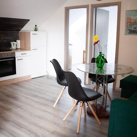 Apartamento Amber In The Centar Kaštela Exterior foto