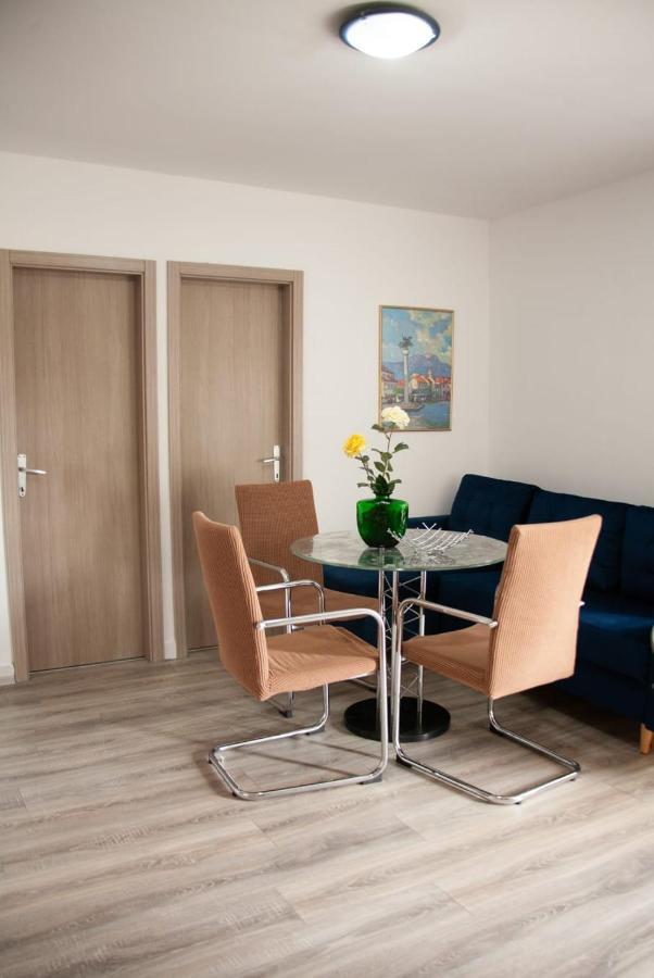 Apartamento Amber In The Centar Kaštela Exterior foto