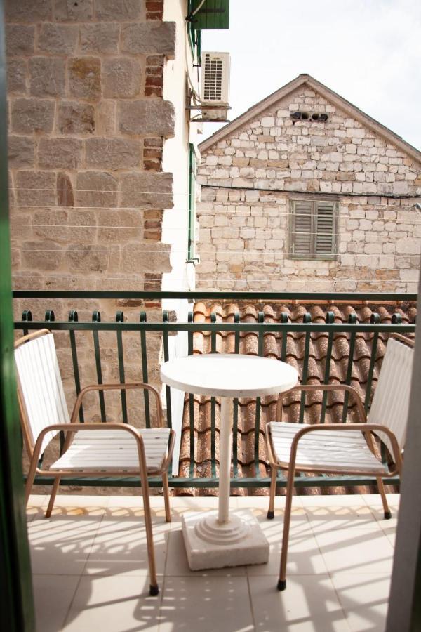 Apartamento Amber In The Centar Kaštela Exterior foto